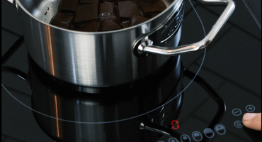 Induction Cooking on the AGA eR3 Series 